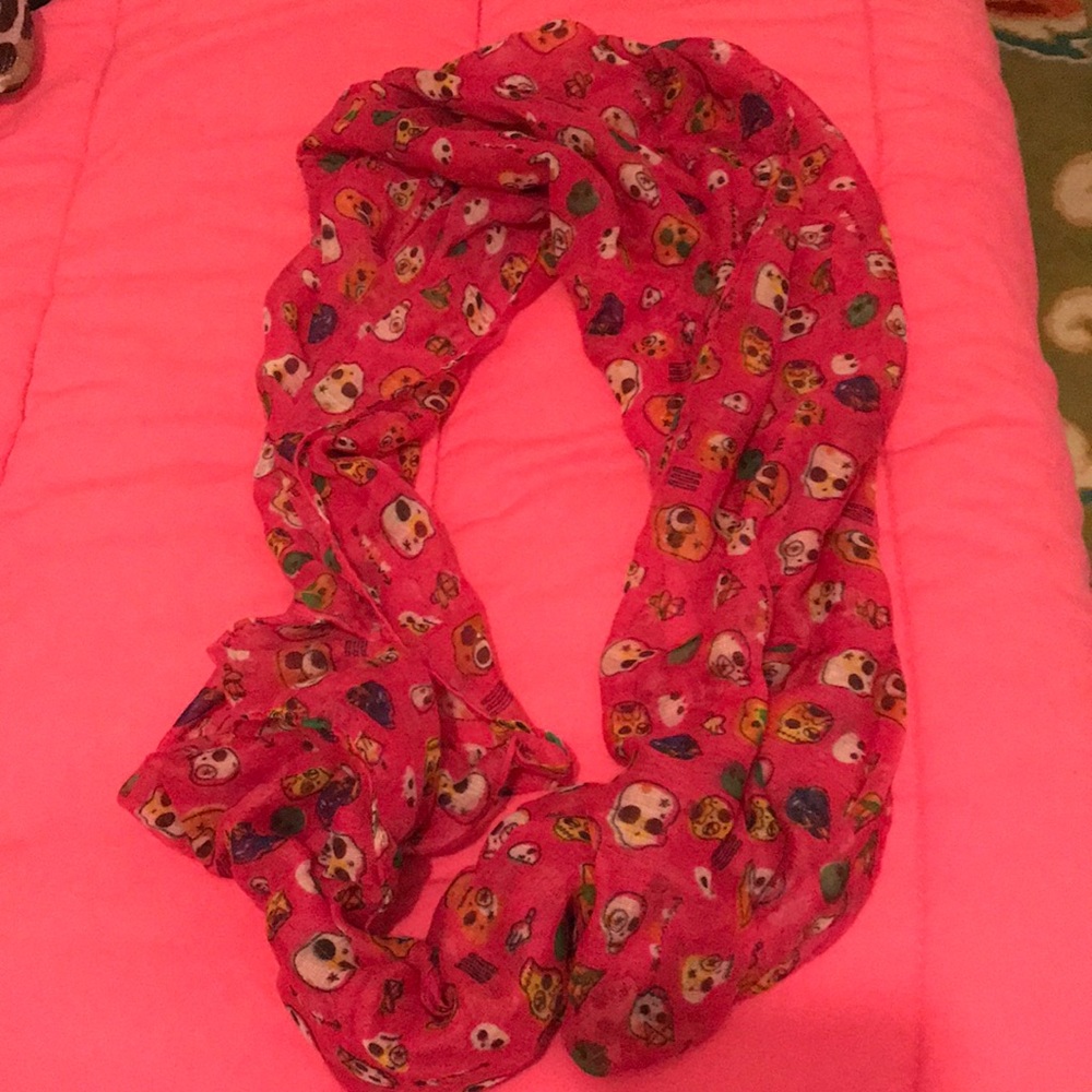 Infinity scarf